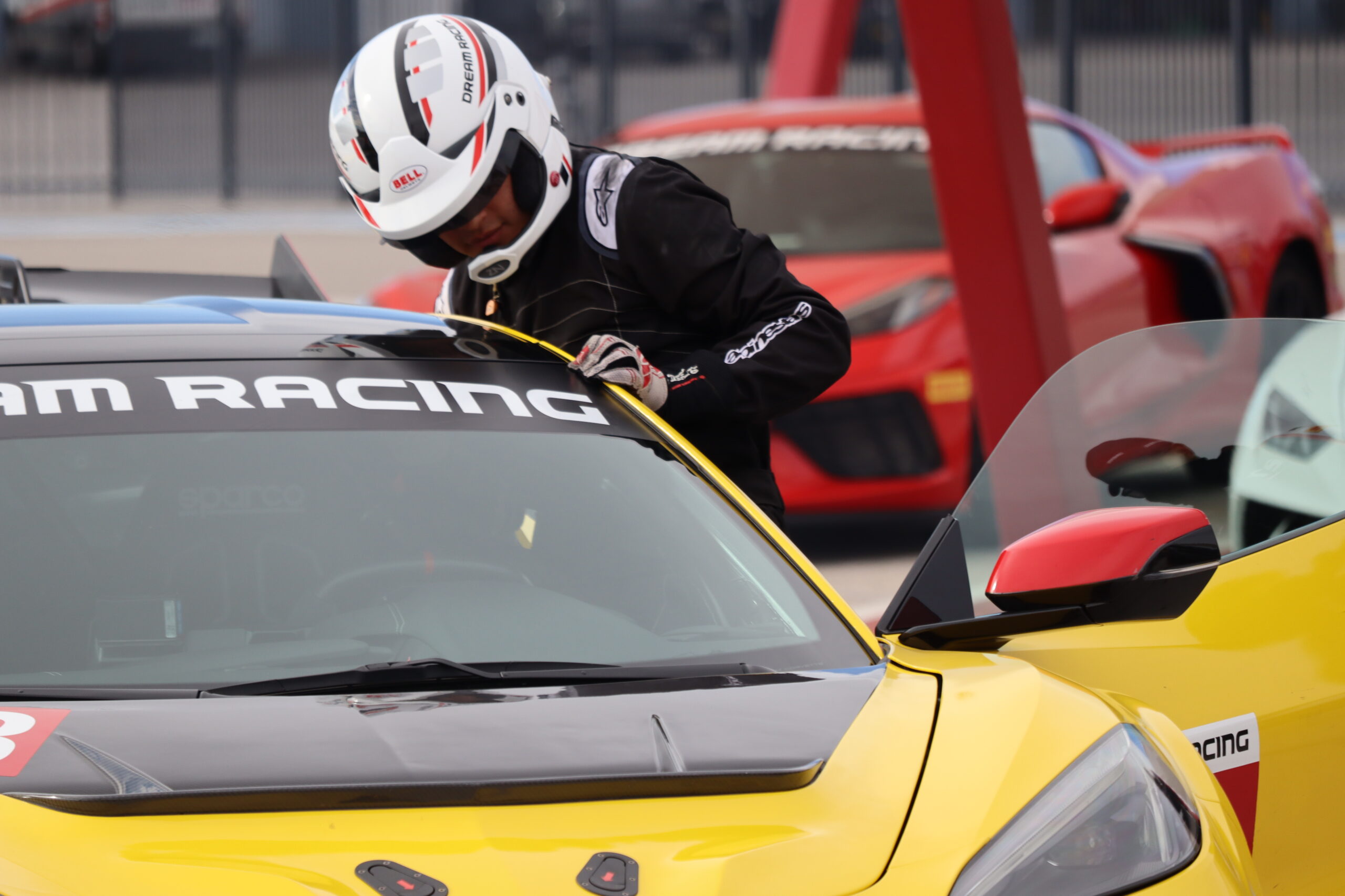 Inside The Helmet – Debut en Gran Turismo